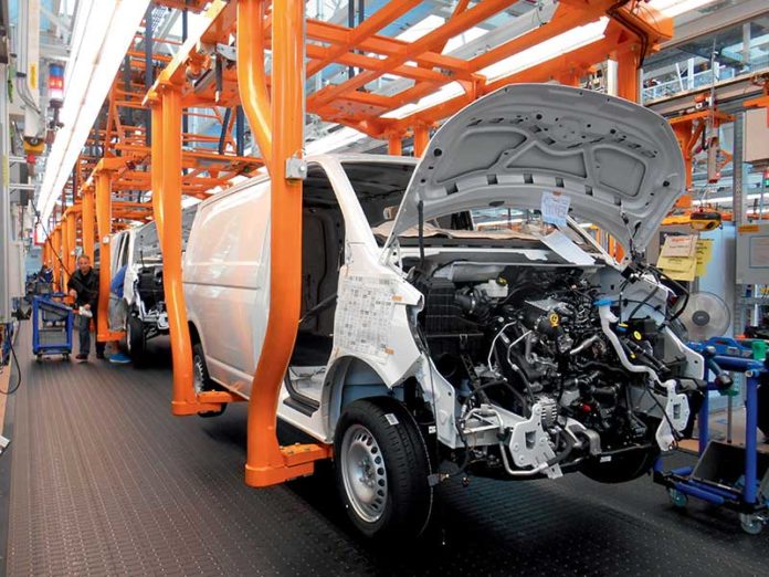 assemblage-moteur-Volkswagen